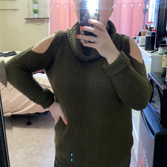 Revamped Women’s Moss Green Cowlneck Sweater - Picture 3 of 3